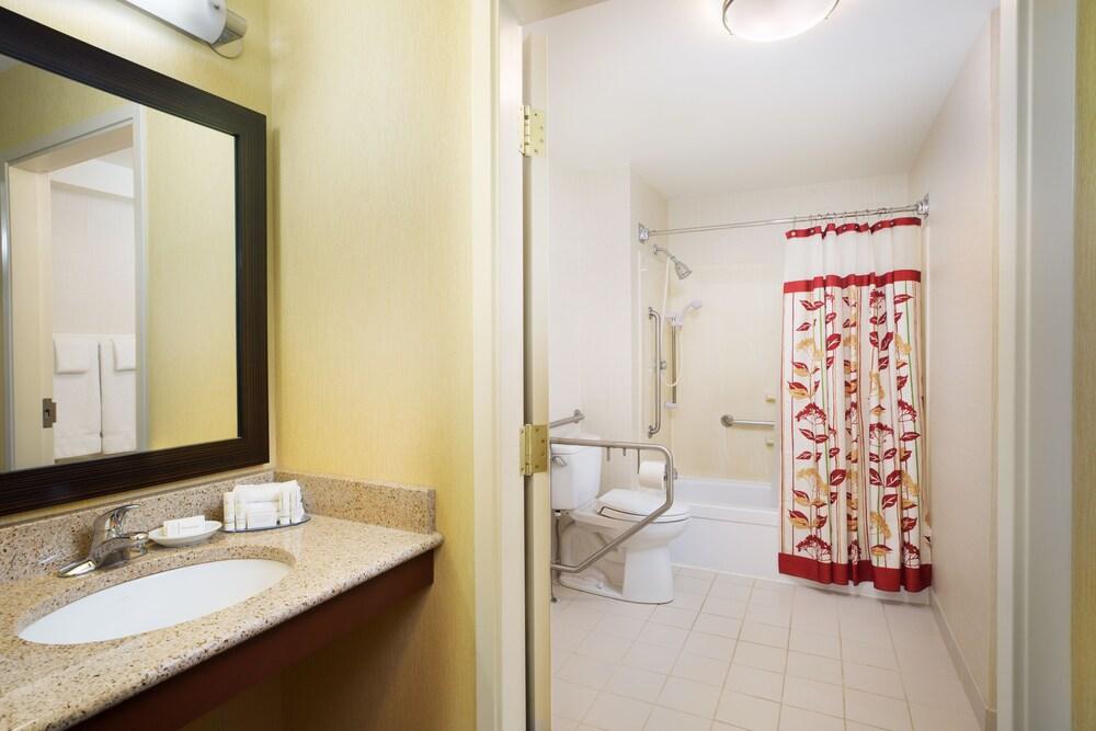 Courtyard By Marriott Ottawa Downtown Hotell Eksteriør bilde